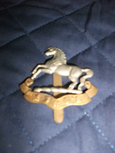 Cap badge medal the king - of,