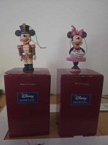 Disney showcase collection - disney,
