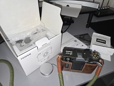 Fujifilm X Half Charcoal