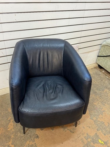 Black leather tub chair of - tub, (1