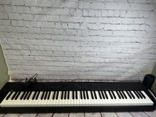 YAMAHA P-80 Electronic Piano