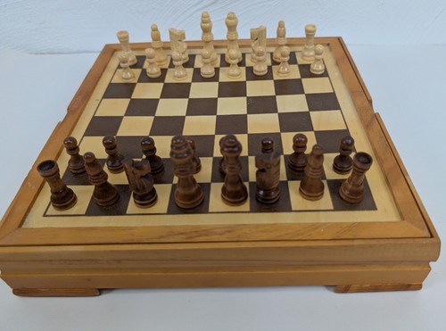 Vintage wooden small chess set - wooden,