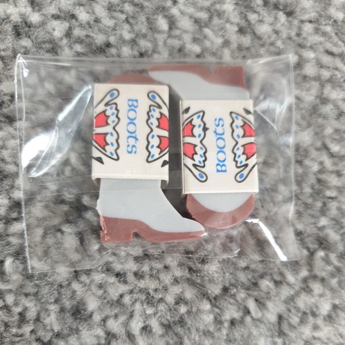 Vintage boots eraser - 🌸,