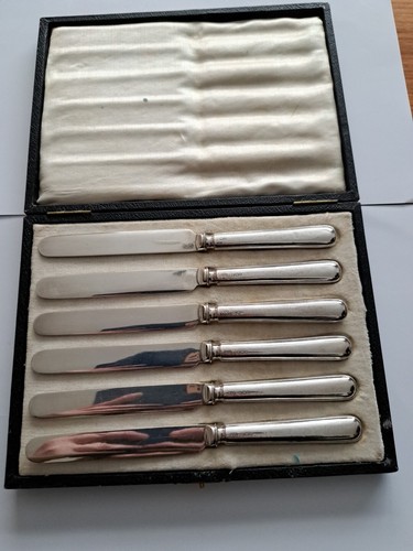 Cased set antique silver - set,