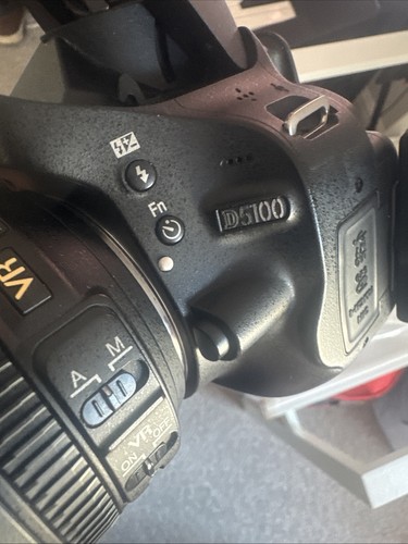 Near mint nikon d5100 - mint,,