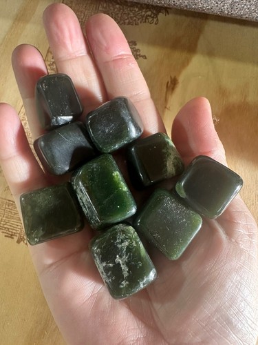 Nephrite jade crystal - jade, xl