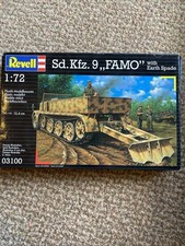 Revell Sd.Kfz.9 Famo with