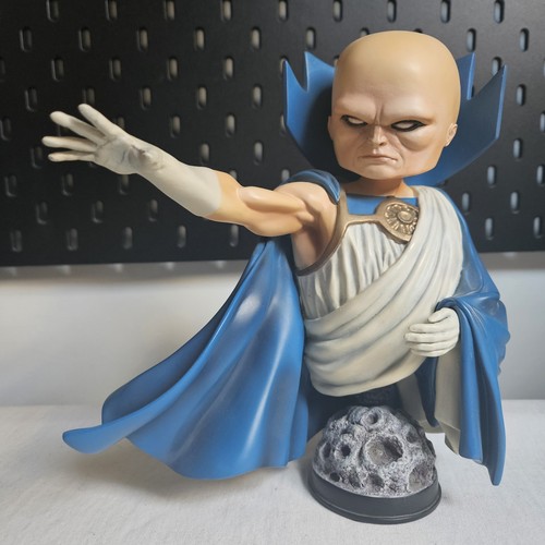 The watcher mini bust - watcher, mini-bust