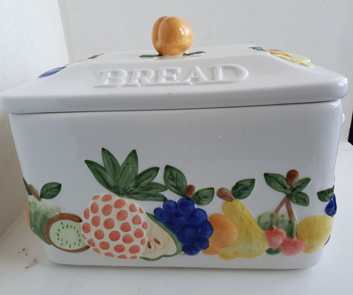 Vintage rayware ceramic - rayware, bread