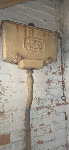 Original cast iron - cast,