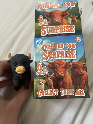 Highland cow figure - cow,