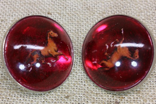 Old red glass rosettes - old,