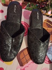 Lotus Black Vintage Floral