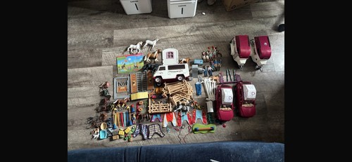 Schleich job lot horse stable - schleich,
