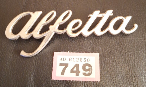 Alfa romeo alfetta - alfa, badge