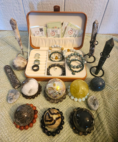 Jadeite jade stone - stone, mixed