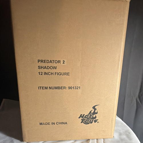 Hot toys predator - toys,