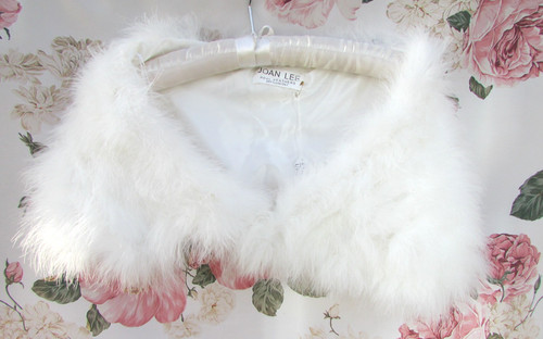 Bnwt ivory white feather - ivory,