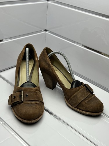 Clarks hand crafter 1826 - hand, brown