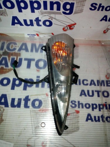 Right front arrow - right,