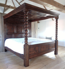 BYLAW FOUR POSTER BED / TOP
