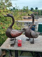 VINTAGE RUSTY PAIR OF METAL