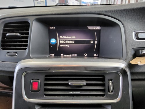 Volvo v60 audio sat - volvo, nav