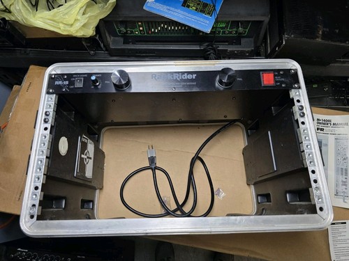 Skb molded audio rack - 6u,