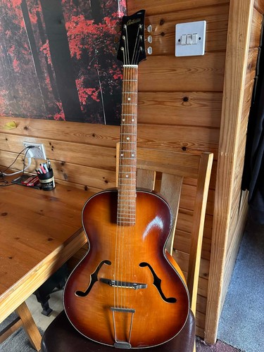 Vintage antoria hole archtop - f,