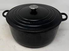 Le Creuset Cast Iron Large 30cm Round Casserole Dish Matt Black 8.1L