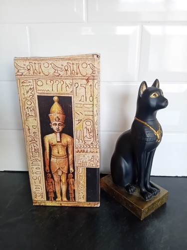 Egyptian sitting black gold - &,
