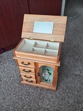 Vintage Wooden Jewellery