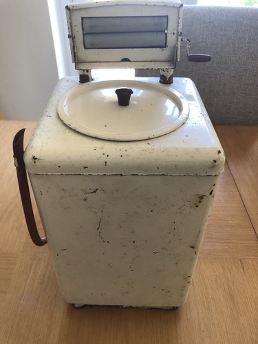 Vintage child washing - vintage,