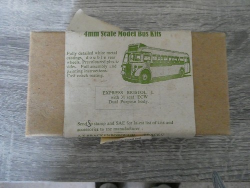 Brackenborough kits model - kits, bus