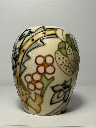 Vintage moorcroft golden lily - vintage,