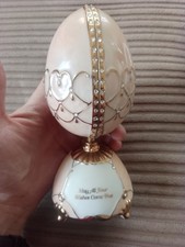 Treasured birthday wishes porcelain musical egg, eggcellent condition 