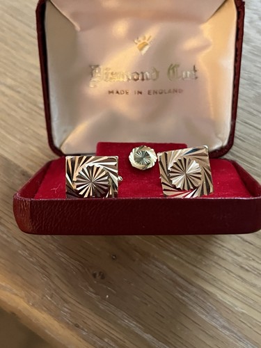 Stunning diamond cut - cut, plated