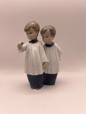 Nao By Lladro Choir Boys