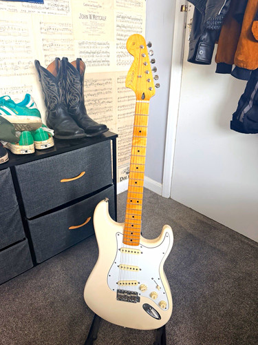 Fender jimi hendrix - jimi,