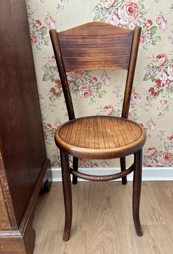 Vintage wooden bentwood chair - wooden,