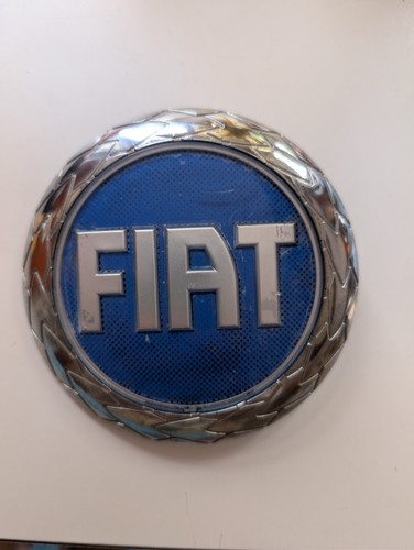 Fiat grille badge - grille, logo