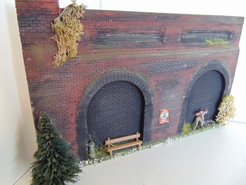 Model railway arches scene - ~,