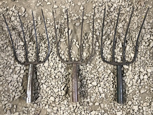 Pitch fork heads - 3, 4