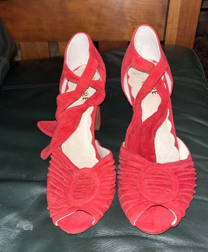 Miss fire loretta red - miss,