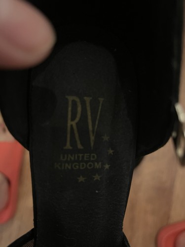 United kingdom black - united,