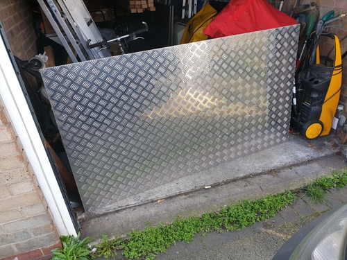 Aluminium tread plate - tread,