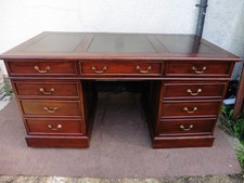 LARGE SIZE ANTIQUE STYLE LEATHER TOP MAHOGANY  PEDESTAL KNEE HOLE WRITING DESK.