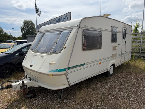 Elddis typhoon 300 - elddis, berth