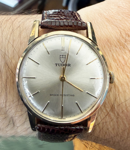 Tudor 9ct gold vintage - gold, watch