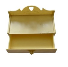 Sindy doll dressing table